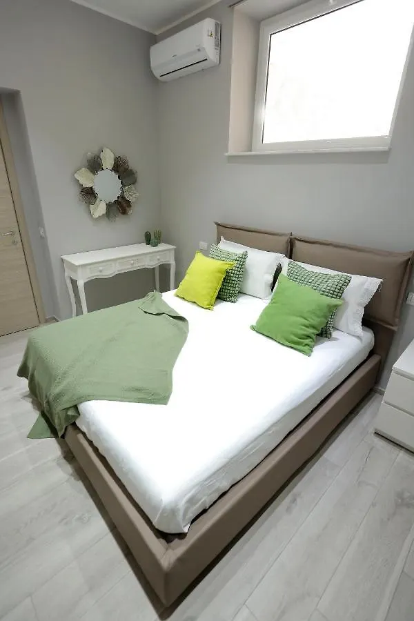 Piccole Donne Apartment Naples 0*,  Italy