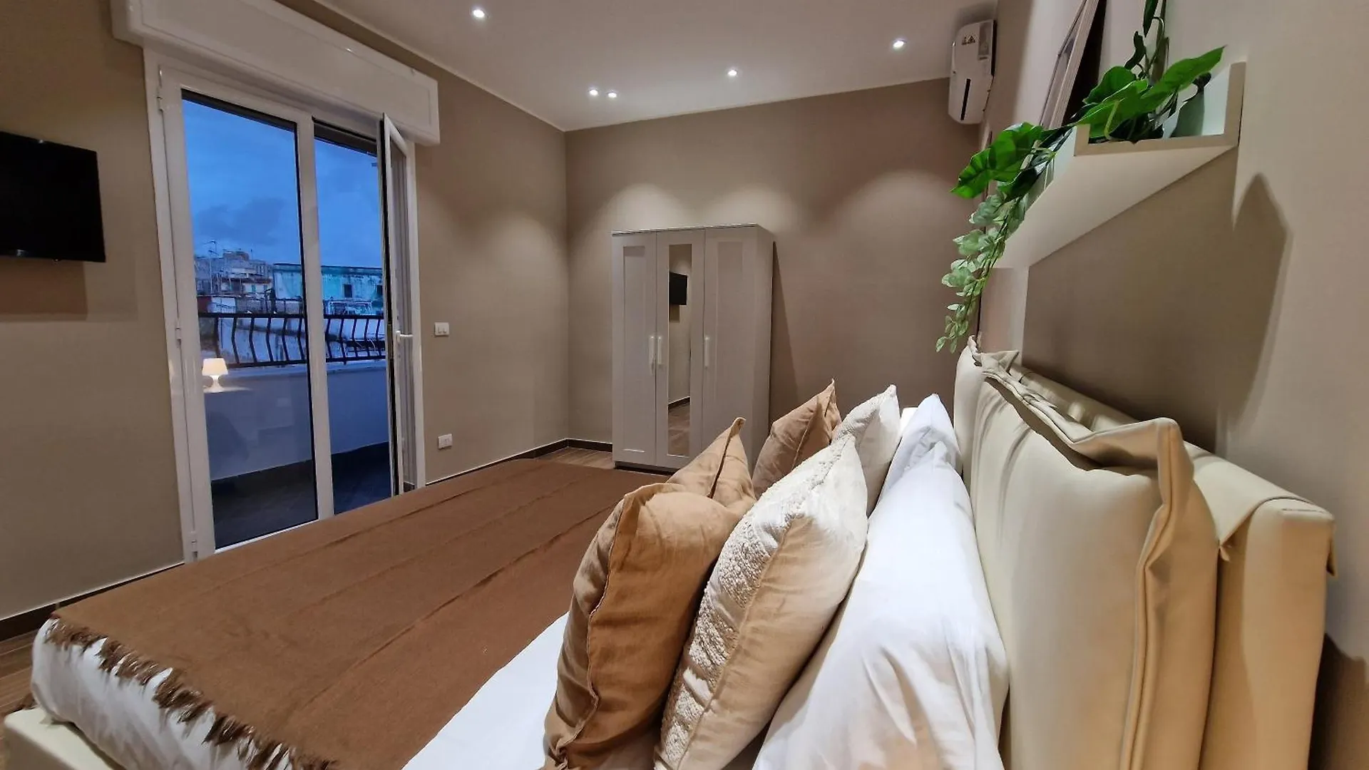 Piccole Donne Apartment Naples 0*,  Italy
